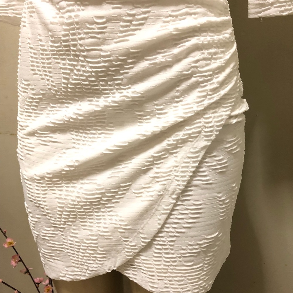 GUESS SIDE ZIP DRESS - Picture 3 of 8